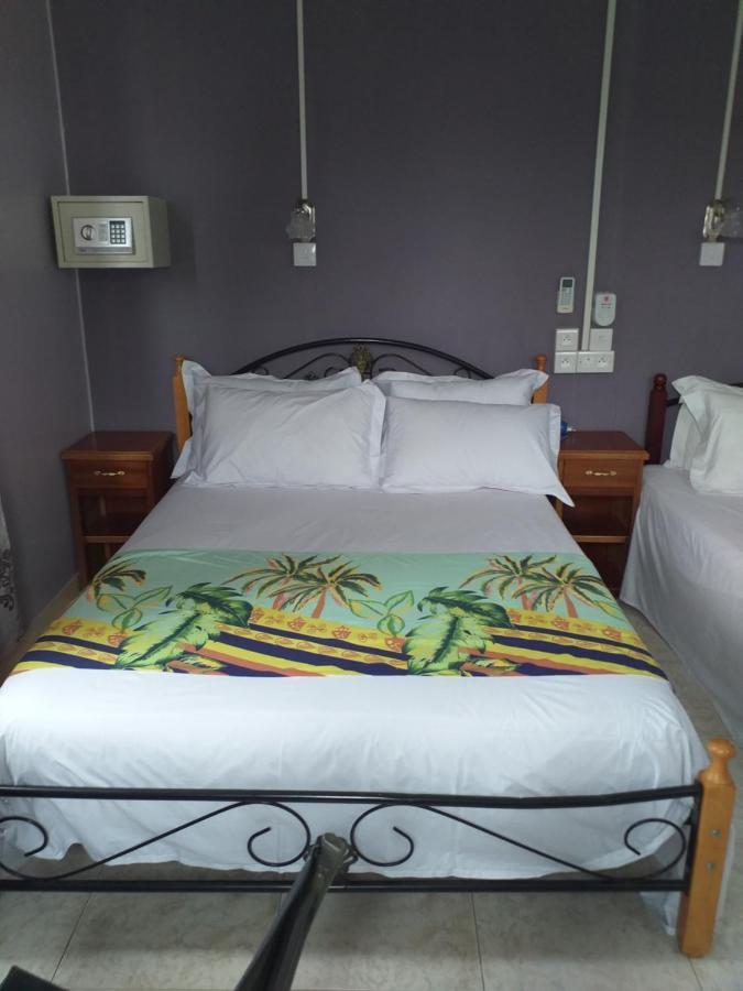 Tyvabro Guesthouse มาเฮบอร์ก ภายนอก รูปภาพ